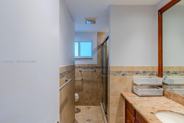 5012 Grant St, Hollywood, FL 33021