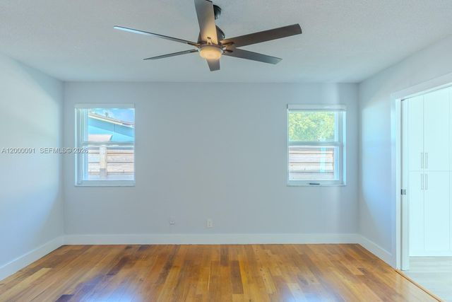 5012 Grant St, Hollywood, FL 33021