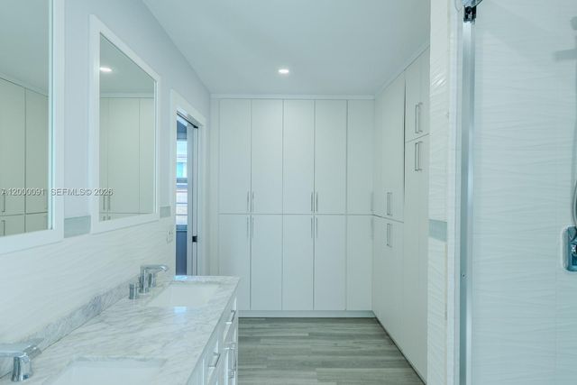 5012 Grant St, Hollywood, FL 33021