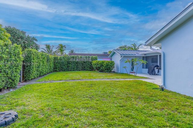 5012 Grant St, Hollywood, FL 33021