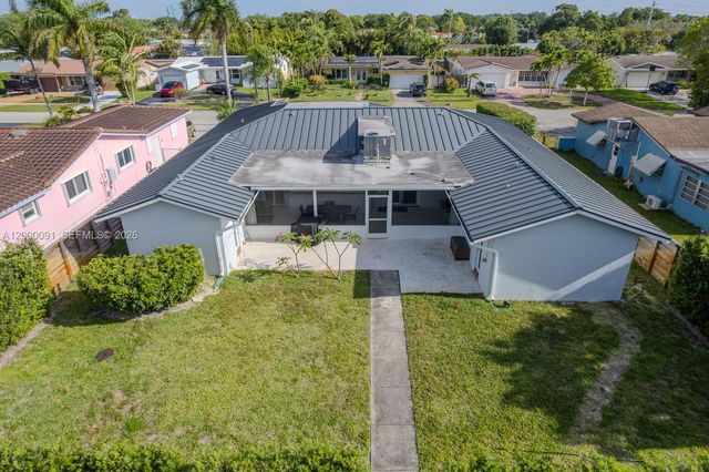 5012 Grant St, Hollywood, FL 33021