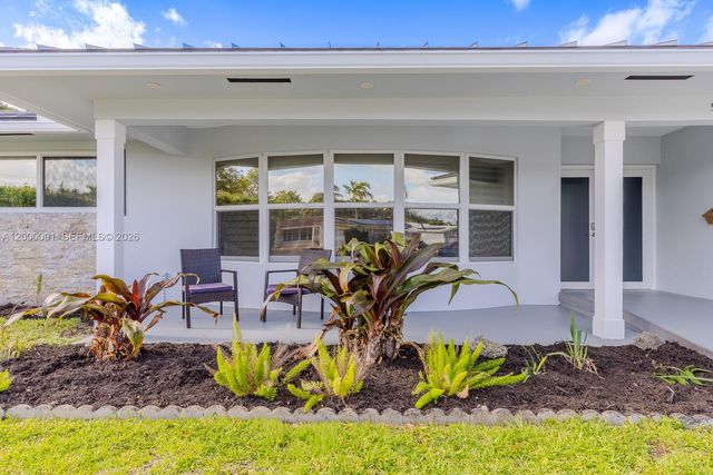 5012 Grant St, Hollywood, FL 33021