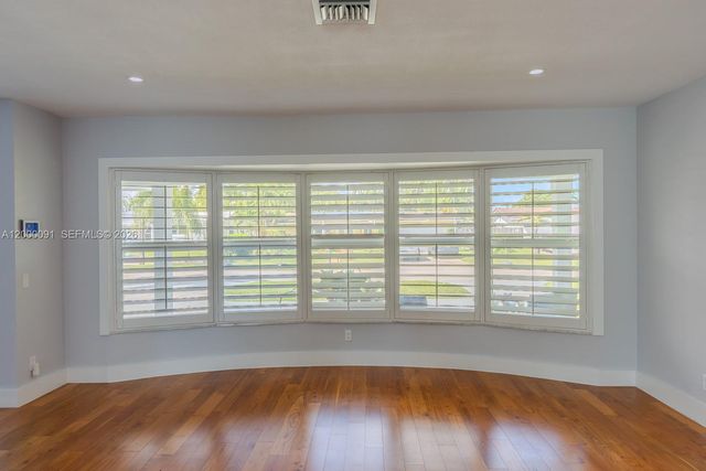 5012 Grant St, Hollywood, FL 33021