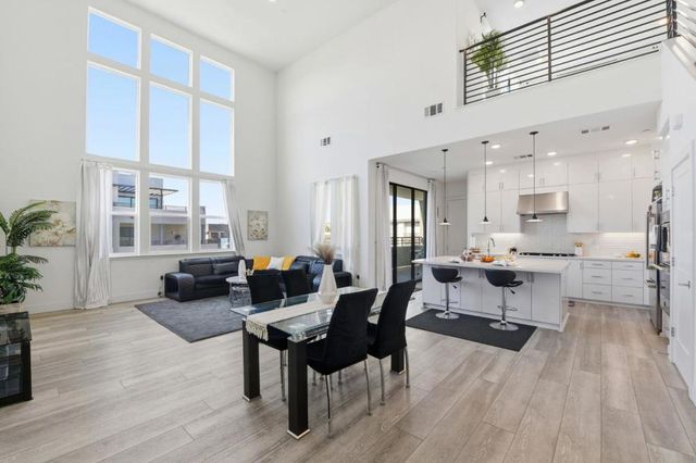 1748 Kilowatt Way 401, Fremont, CA 94539