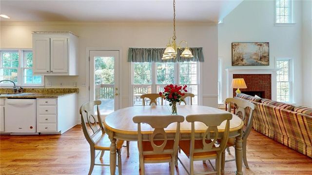 1555 Timberline Trace, Snellville, GA 30078