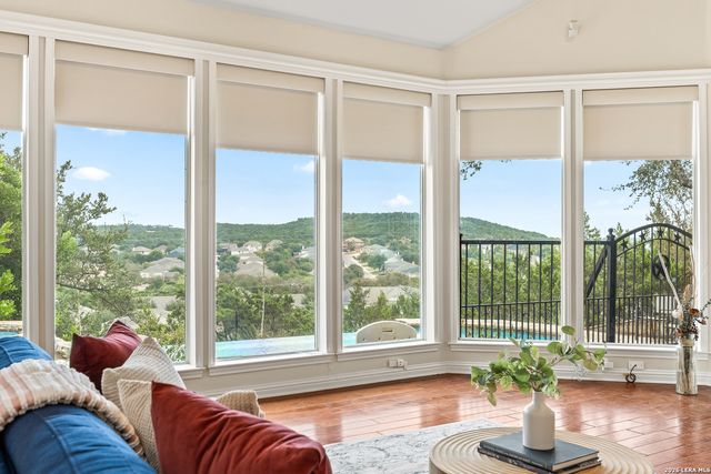 719 Backdrop, San Antonio, TX 78260