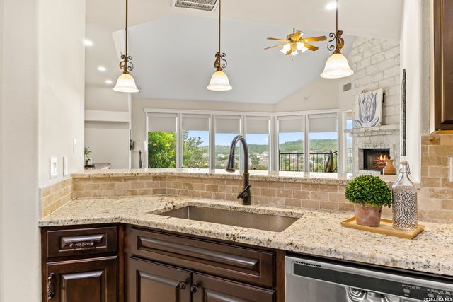 719 Backdrop, San Antonio, TX 78260