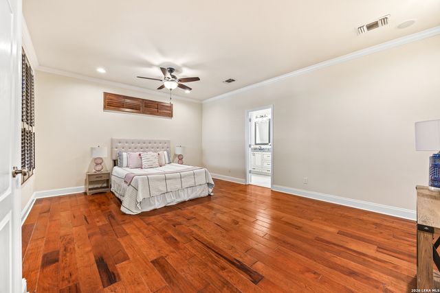 719 Backdrop, San Antonio, TX 78260