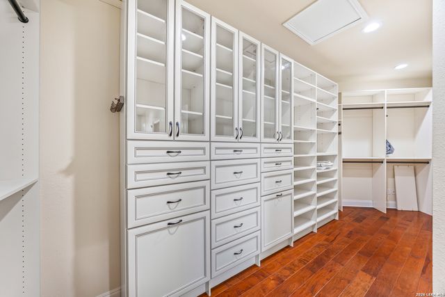 719 Backdrop, San Antonio, TX 78260