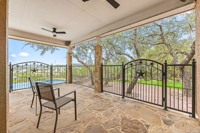 719 Backdrop, San Antonio, TX 78260