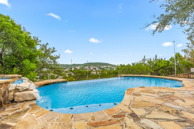 719 Backdrop, San Antonio, TX 78260