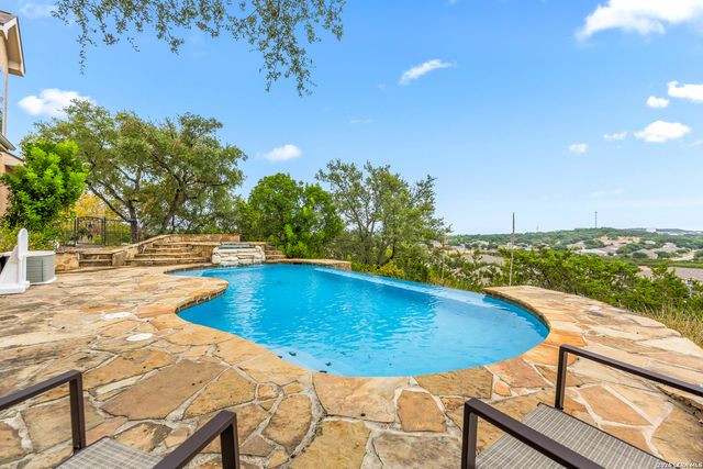 719 Backdrop, San Antonio, TX 78260