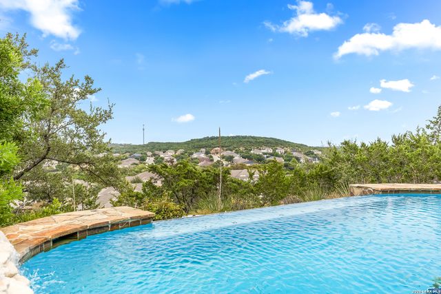 719 Backdrop, San Antonio, TX 78260