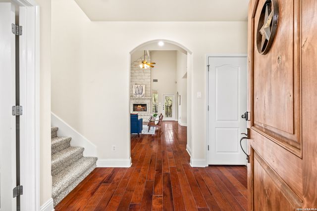 719 Backdrop, San Antonio, TX 78260
