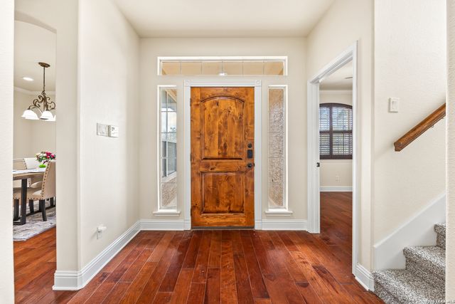 719 Backdrop, San Antonio, TX 78260