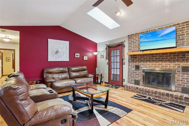 4 Cedar Point, Collinsville, IL 62234