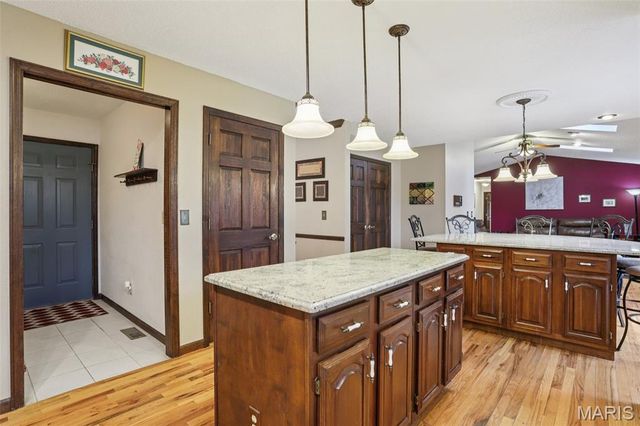 4 Cedar Point, Collinsville, IL 62234