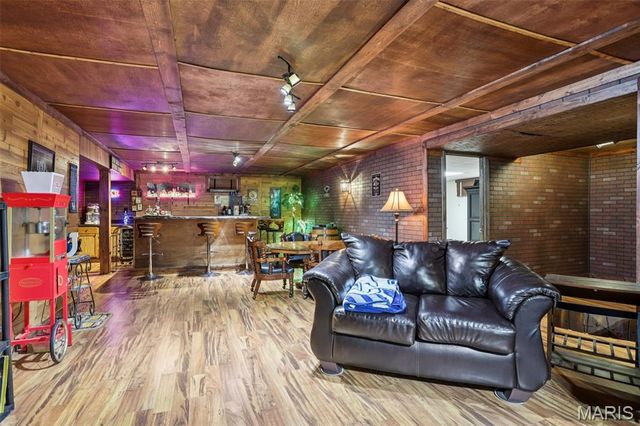 4 Cedar Point, Collinsville, IL 62234