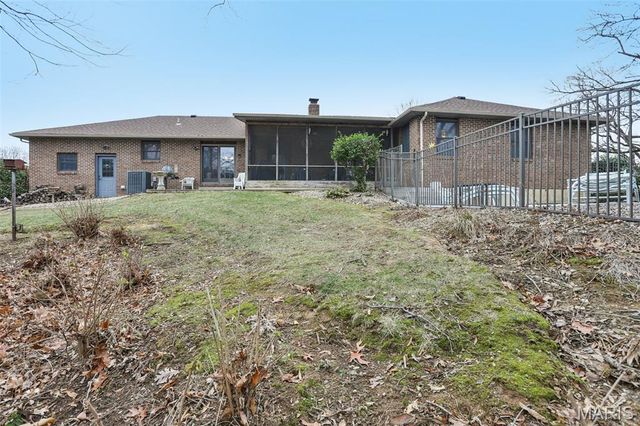 4 Cedar Point, Collinsville, IL 62234