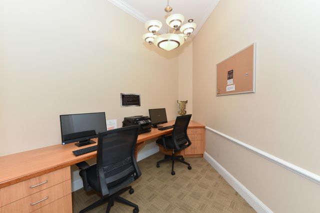 403 S SAPODILLA Avenue 817, West Palm Beach, FL 33401