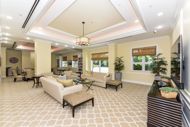 403 S SAPODILLA Avenue 817, West Palm Beach, FL 33401