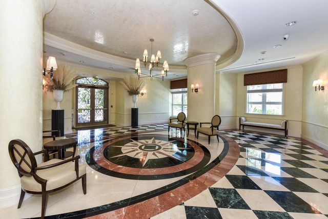 403 S SAPODILLA Avenue 817, West Palm Beach, FL 33401