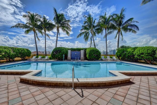 403 S SAPODILLA Avenue 817, West Palm Beach, FL 33401