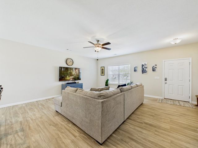 129 Wood Hill Drive, Smiths Station, AL 36877