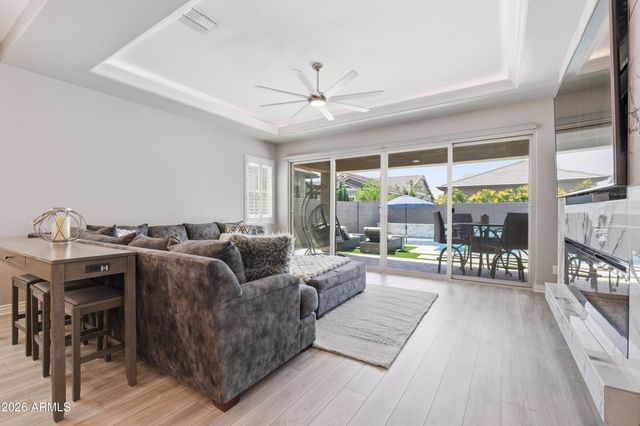 3825 E ARABIAN Drive, Gilbert, AZ 85296