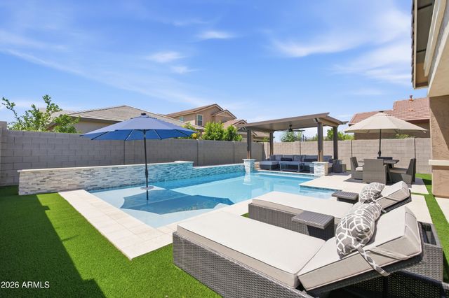 3825 E ARABIAN Drive, Gilbert, AZ 85296