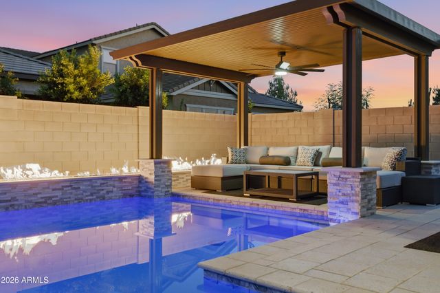 3825 E ARABIAN Drive, Gilbert, AZ 85296