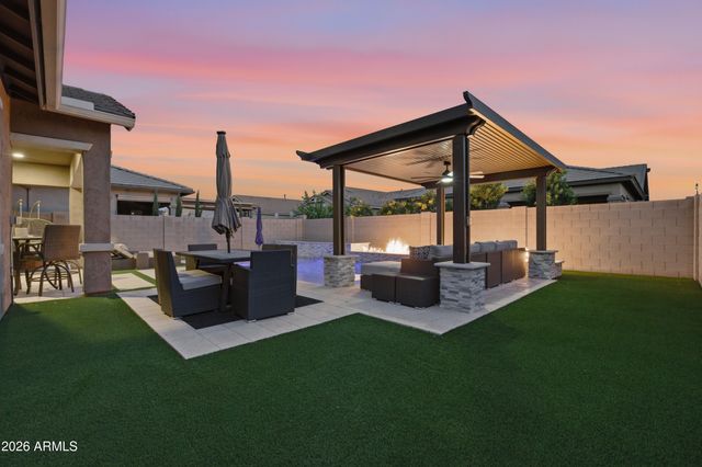 3825 E ARABIAN Drive, Gilbert, AZ 85296