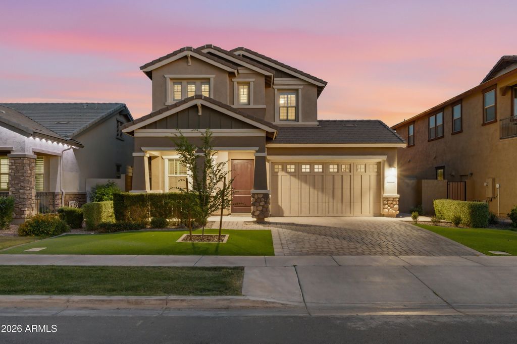 3825 E ARABIAN Drive, Gilbert, AZ 85296