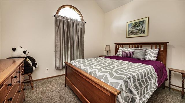 204 SE Carolina Drive, Lee's Summit, MO 64063