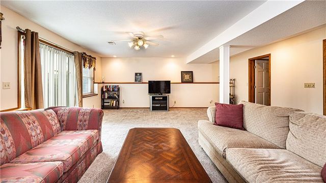 204 SE Carolina Drive, Lee's Summit, MO 64063