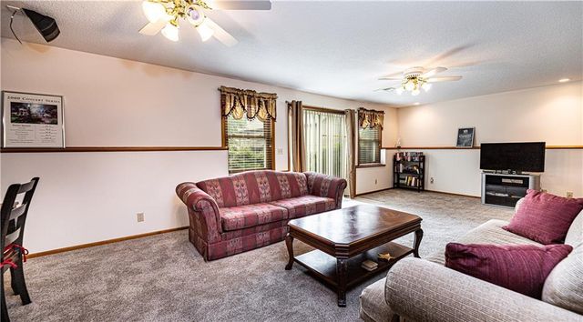 204 SE Carolina Drive, Lee's Summit, MO 64063