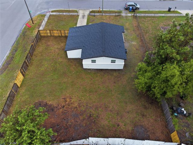 7924 DAHLIA AVENUE, Tampa, FL 33619