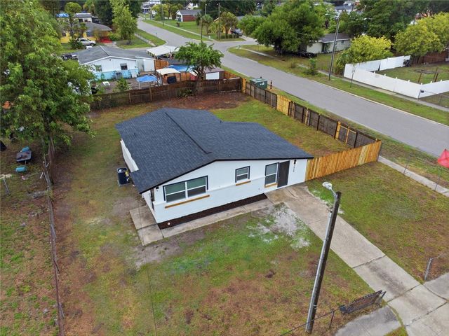 7924 DAHLIA AVENUE, Tampa, FL 33619