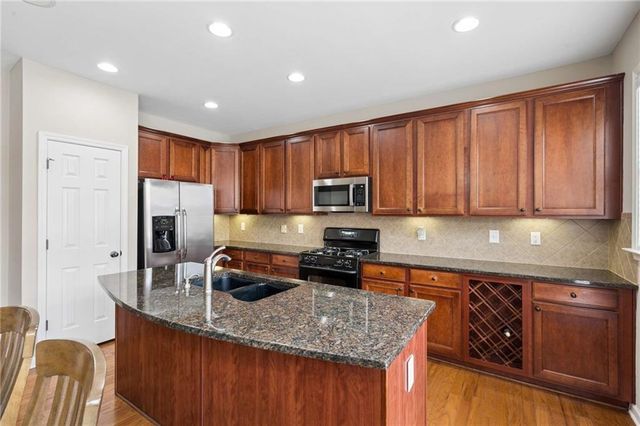 503 Grove Field Court, Suwanee, GA 30024