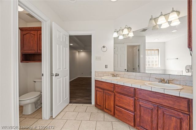 1512 Rockhurst Drive, Fort Smith, AR 72908