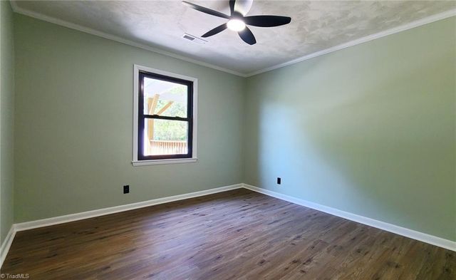 4665 Hildebrand Drive, Winston-salem, NC 27106