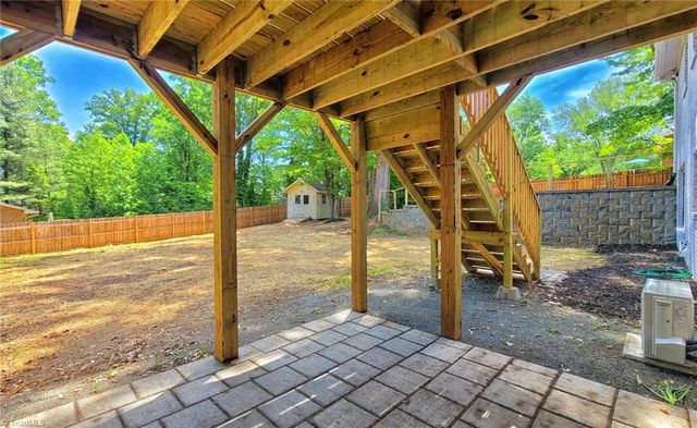 4665 Hildebrand Drive, Winston-salem, NC 27106