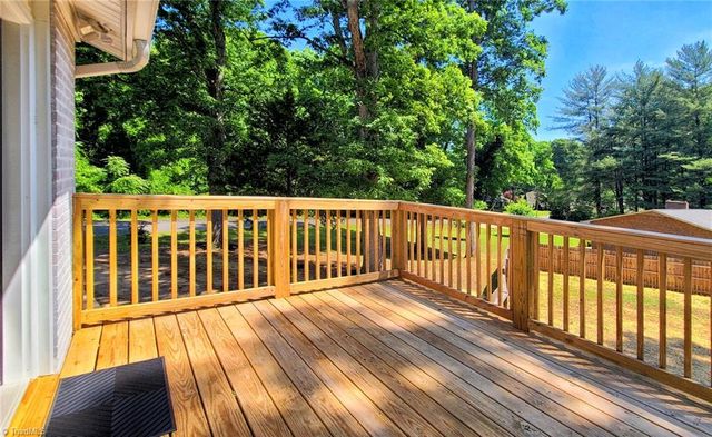4665 Hildebrand Drive, Winston-salem, NC 27106