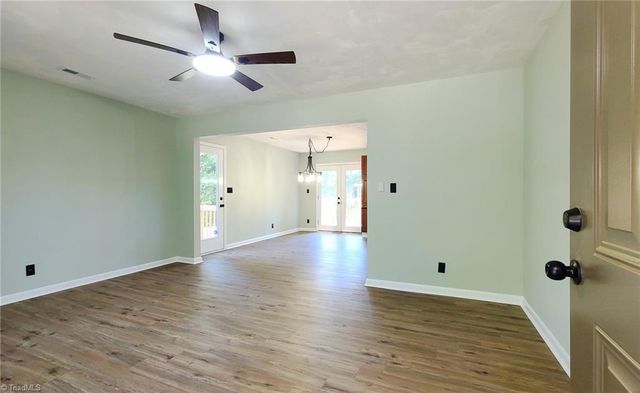4665 Hildebrand Drive, Winston-salem, NC 27106