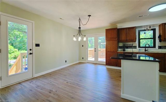 4665 Hildebrand Drive, Winston-salem, NC 27106