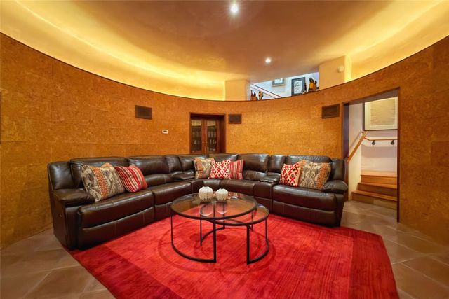 50 Paseo Aragon, Santa Fe, NM 87506