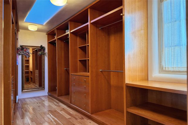 50 Paseo Aragon, Santa Fe, NM 87506