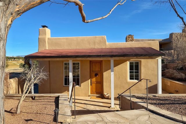 50 Paseo Aragon, Santa Fe, NM 87506