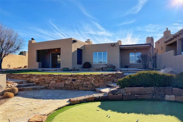 50 Paseo Aragon, Santa Fe, NM 87506
