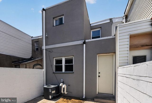 2043 S DARIEN ST, Philadelphia, PA 19148